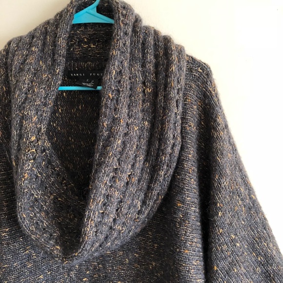 SOLD❗️Oversized Cowl Neck Sweater - Picture 3 of 7